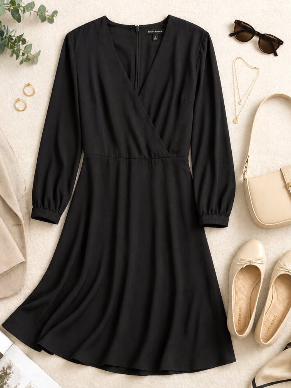 Banana Republic Black V-neck Zip A-line Dress Size 4